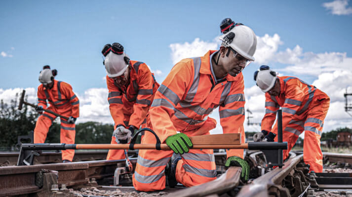 Plaid Shirt for Construction Workers: Flame Resistant Workwear